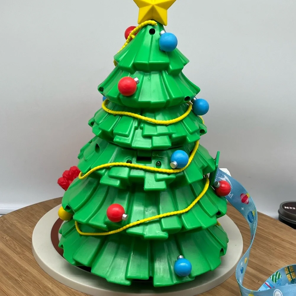 2023 Sesame Place Elmo Christmas‎ Tree Popcorn Bucket SeaWorld.
